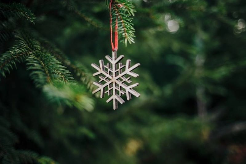 The Ultimate Guide to Decorating a Slim Artificial Christmas Tree